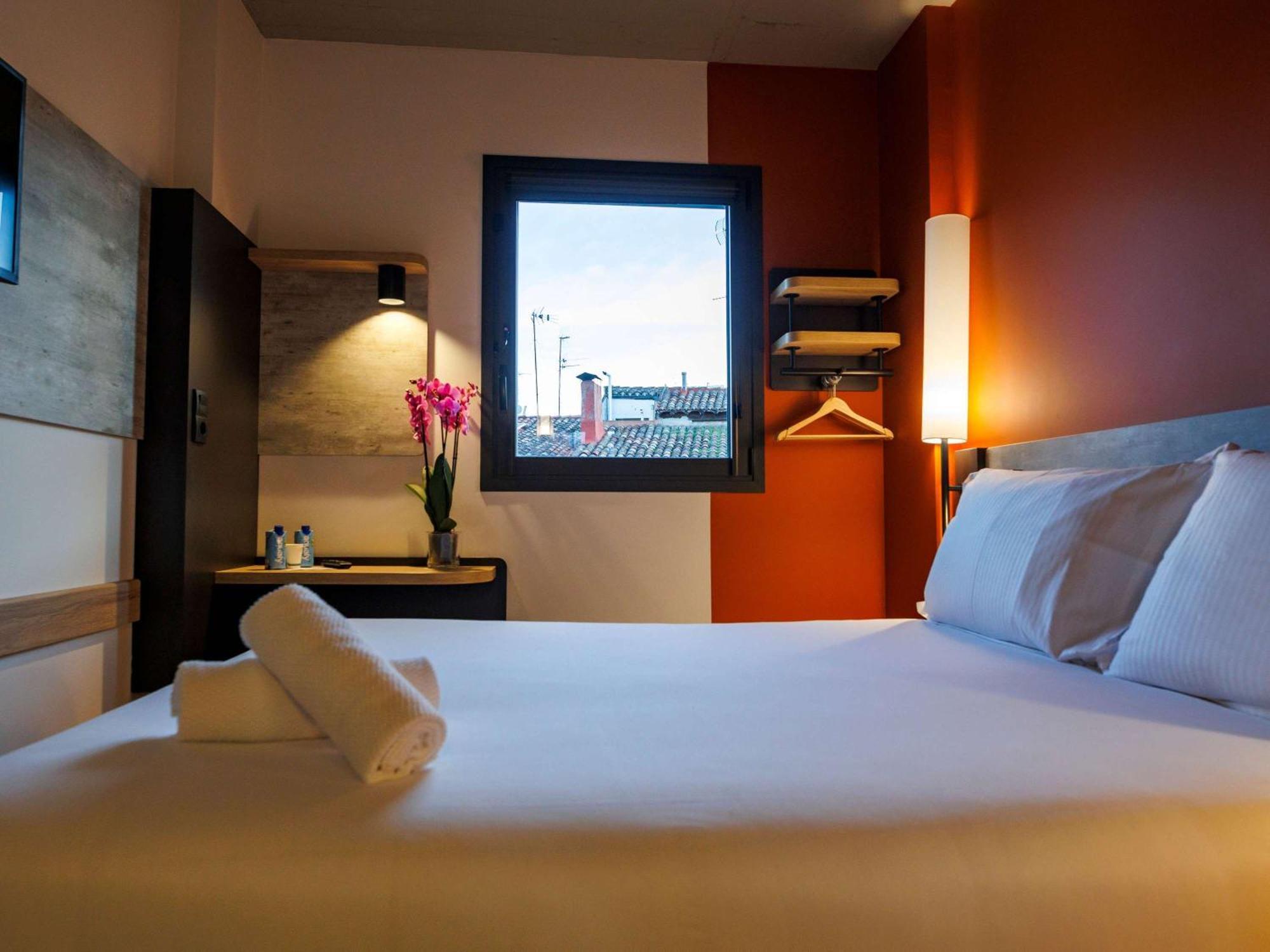 Ibis Budget Logrono Centro Exterior foto